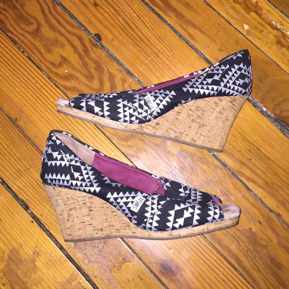 TOMS Black and Silver Tribal Stella Wedges